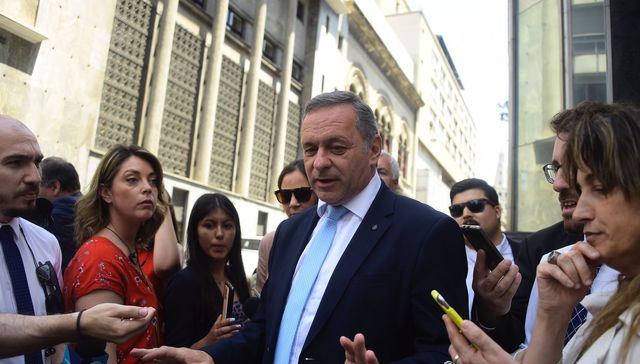 Lo jurídico y lo político