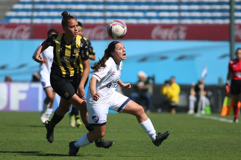 Fútbol en América: Fútbol Femenino: Uruguay Primera División