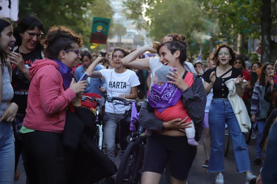 Pandemia en Uruguay: las mujeres tuvieron una pÃ©rdida salarial de casi 30%, segÃºn informe