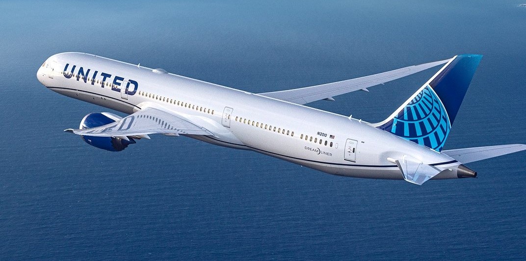 United Airlines ofrece cambiar estatus de viajeros de Delta y American por Starlink