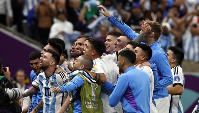 Miran para el costado