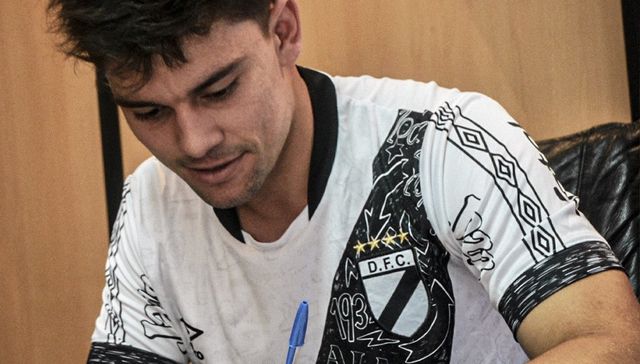 Con el pie izquierdo