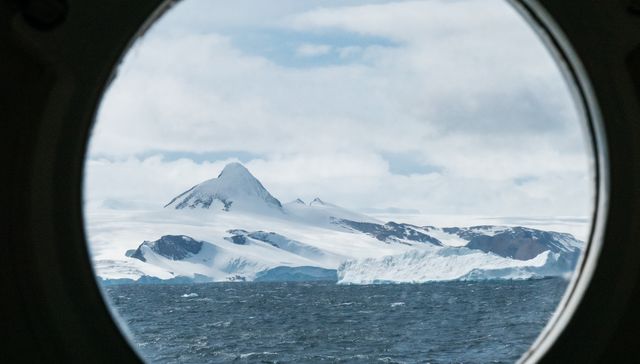 Alguien que le de unas puntadas