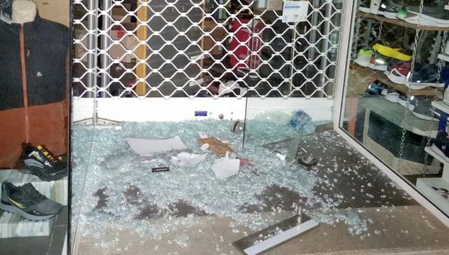 Se levantó con el pie izquierdo