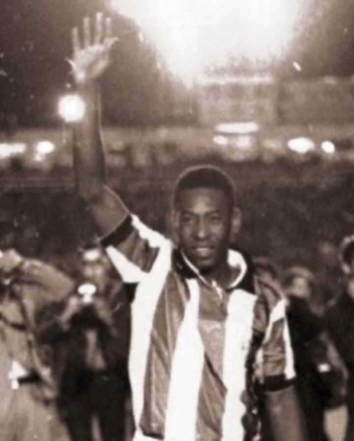 2 De Diciembre De 1969 El Día Que Pelé Vistió La Camiseta De Peñarol Y