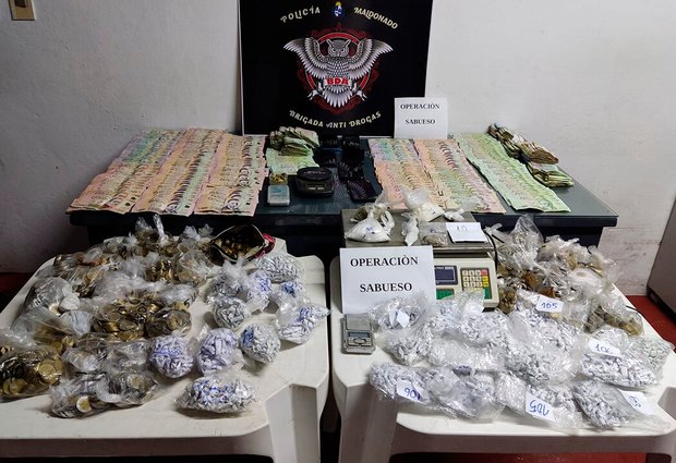 Brigada Antidrogas de Maldonado incautó 2.500 dosis de cocaína; hay tres condenados