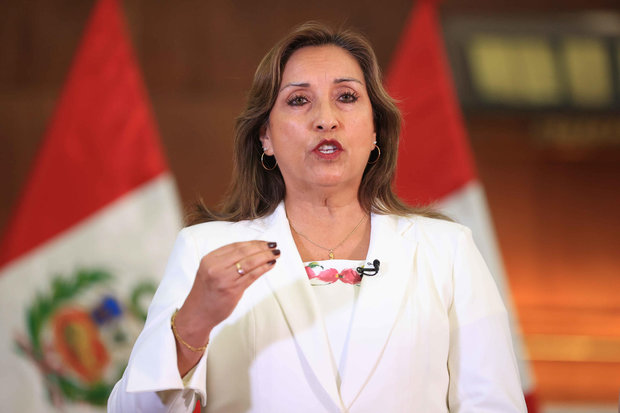 Fiscalía de Perú citó a Boluarte y a su primer ministro a declarar por presunto genocidio