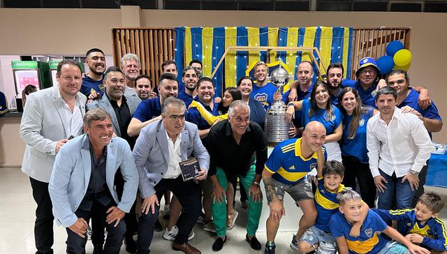 Dos orillas y dos colores