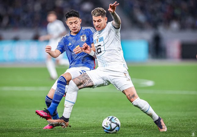 Con gol de Valverde y dos debuts, Uruguay empató 1-1 con Japón en