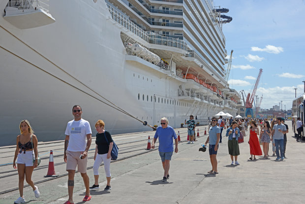 Gobierno aguarda temporada turística “más larga” y con número récord de cruceros