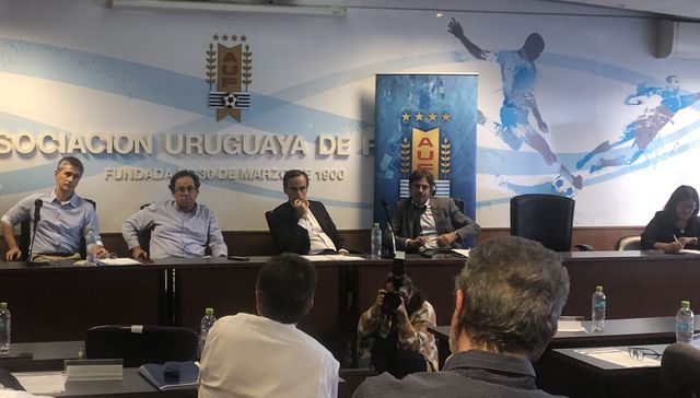 Salvo que llame Pékerman