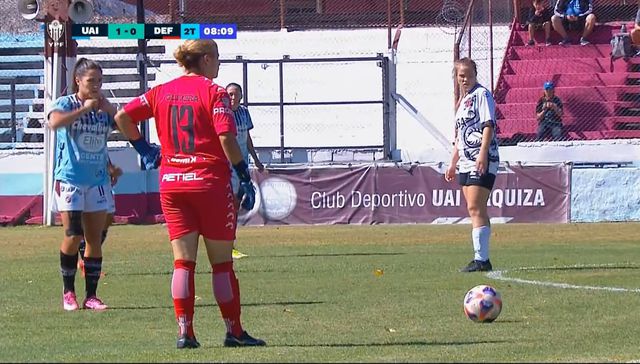 Los evita y los hace