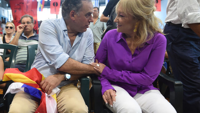 Orejeando las cartas