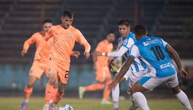 Por la tabla de abajo