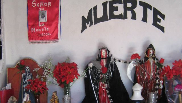 La muerte y otras sorpresas