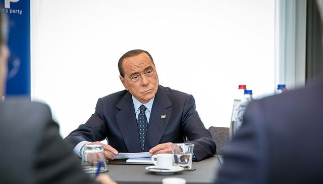 El caballero de la armadura oxidada