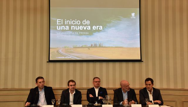 Como referencia de todo