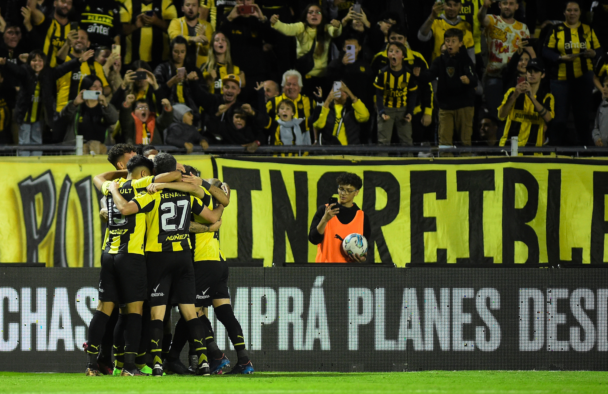 El Nacional le arrebata el Apertura al Peñarol, que empató con el Danubio