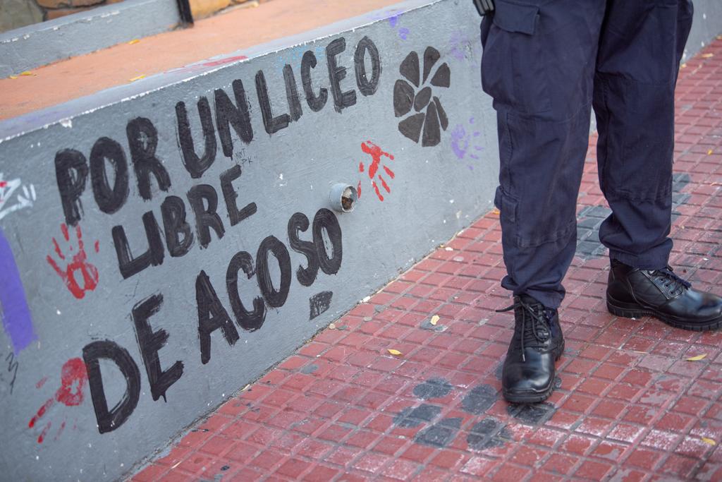 Alumnos del liceo Dámaso sacaron al director Ministerio del Interior desocupa el centro