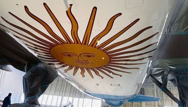 No voy en tren, cantó Alberto