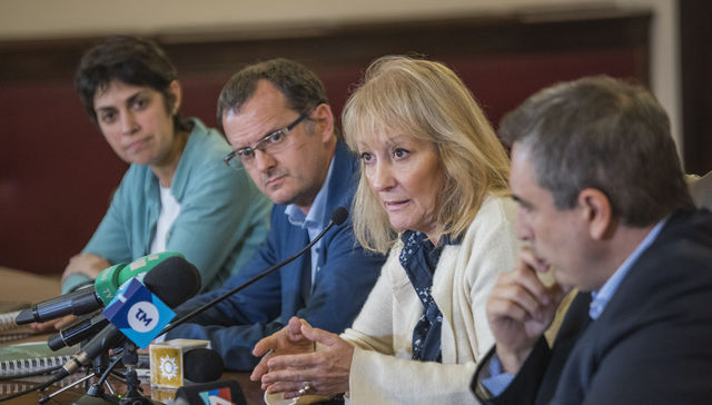 Dando vueltas en un cilindro