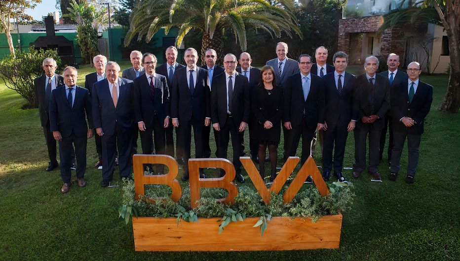 El Ceo De Bbva Visita Por Primera Vez La Sede Del Banco En Uruguay 7667