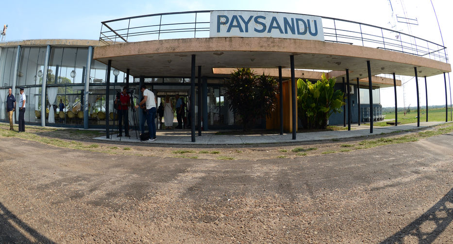 La terminal aérea de Paysandú recibirá una inversión de US$10 millones. Foto: Presidencia de la República