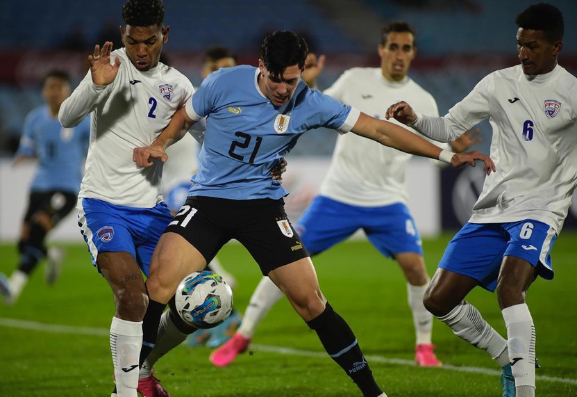 Uruguay 2-0 Cuba: Muchas pruebas, pocos goles y escaso fútbol