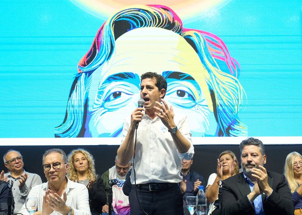 Quién es Wado de Pedro, el candidato a presidente que respalda Cristina Fernández