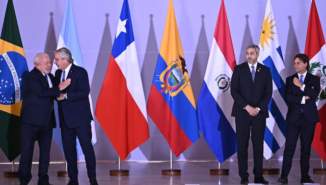 Escribe Detlef Nolte