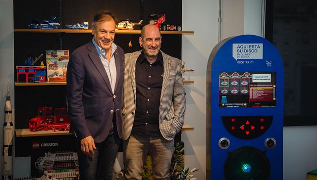 Los hermanos sean unidos