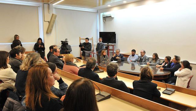 Intrusos en sus filas