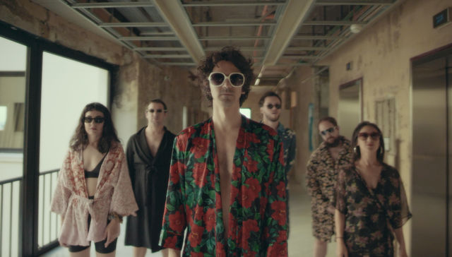 Se amiga con la idea de