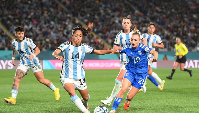 Con el pie izquierdo