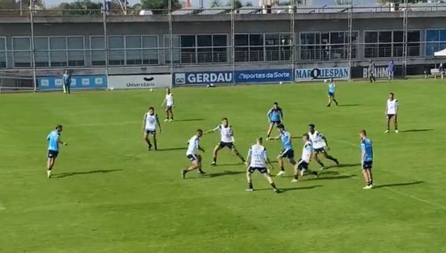 Los ojos puestos en él