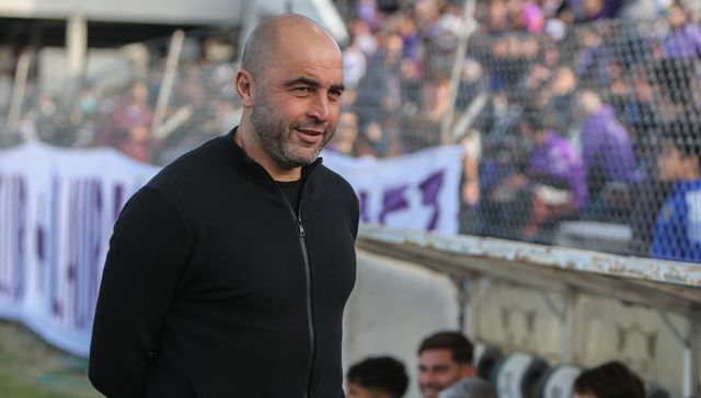 Con varios conocidos