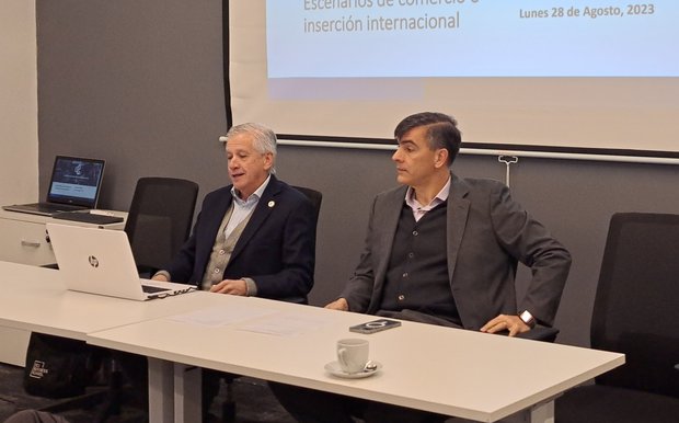Cámaras empresariales uruguayas expresan “preocupación” por baja inserción internacional
