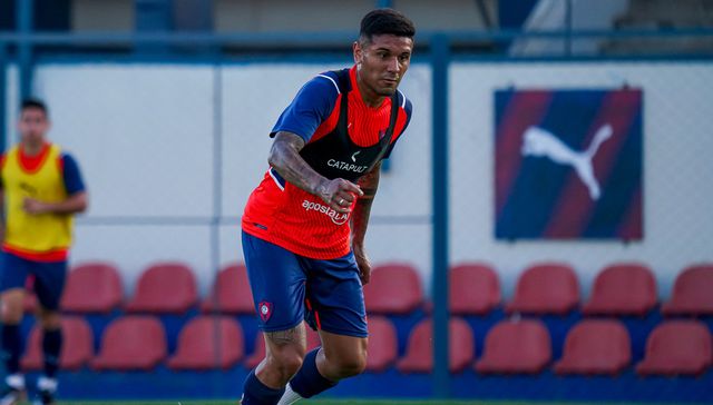 Te corre por derecha