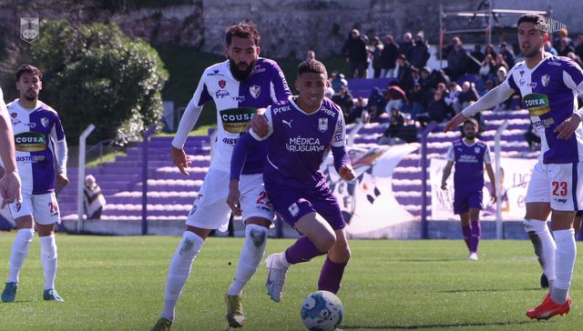 Fiesta violeta y blanca