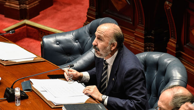 Primero por avenida De las Leyes