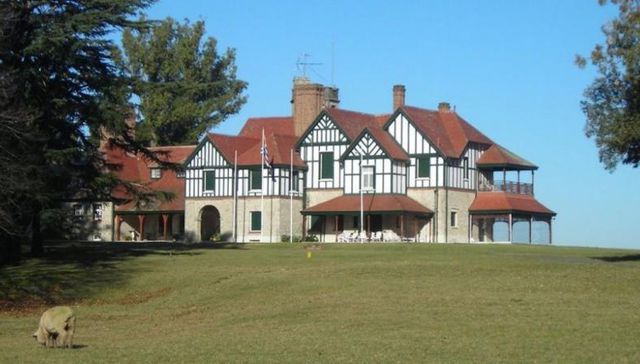 De la tranquera hacia adentro