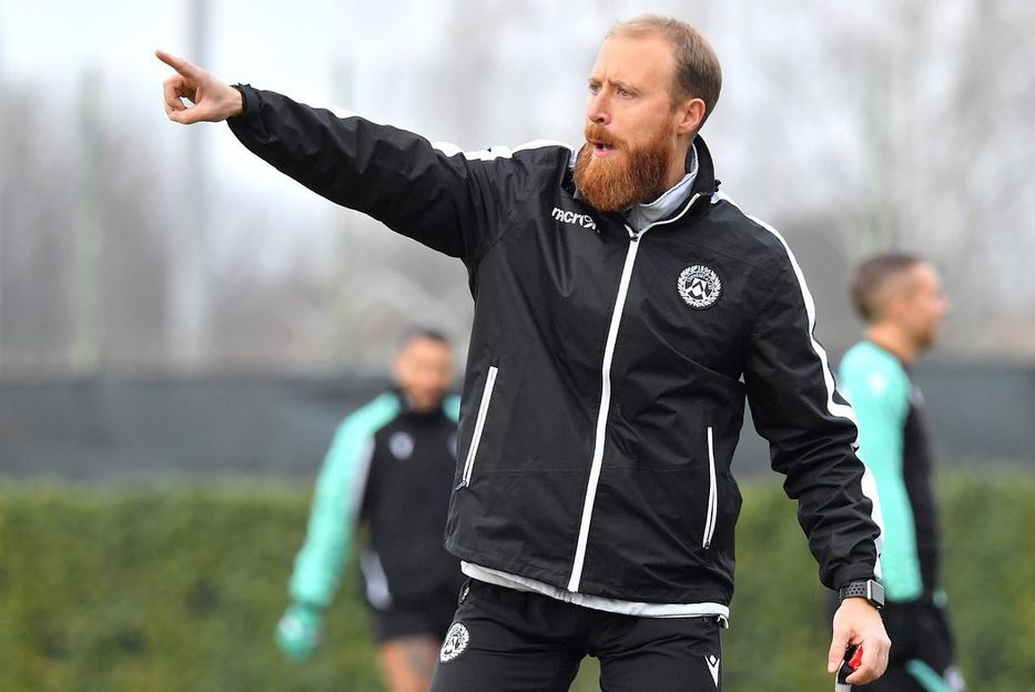 Rojo, negro y celeste