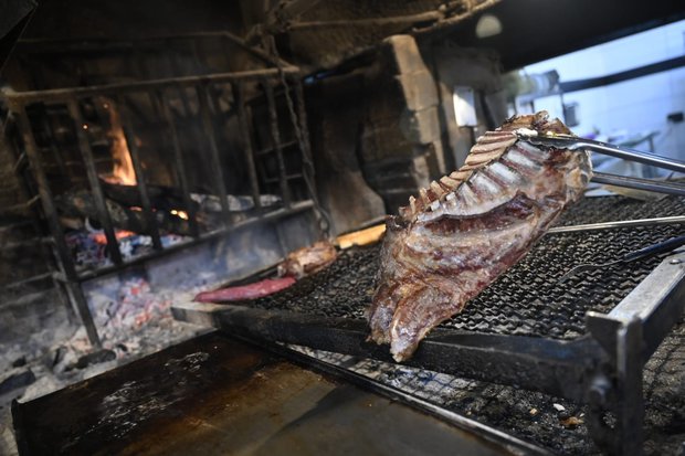 Carnicerías lanzan oferta de cordero para asado tipo Kosher a $ 250 el kilo
