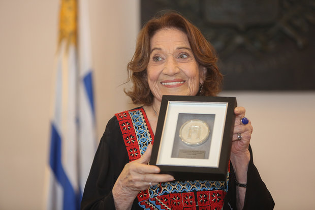 Beatriz Argimón convocará a mujeres políticas para rendir homenaje a Cristina Morán