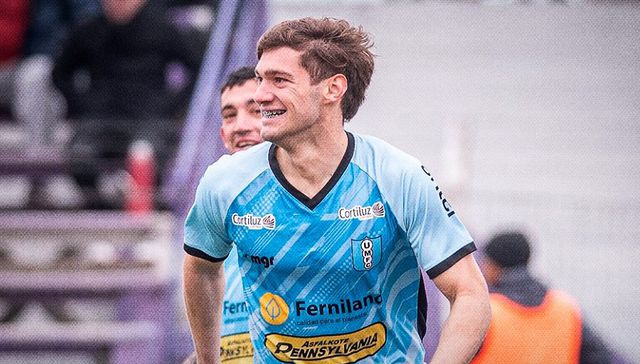 Triunfo de primera