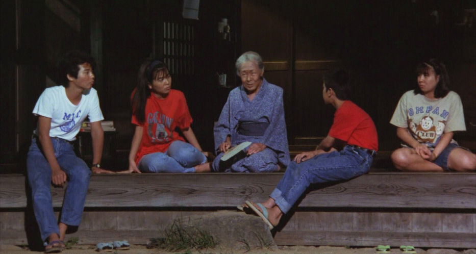 Escena de Rapsodia en Agosto de Akira Kurosawa.