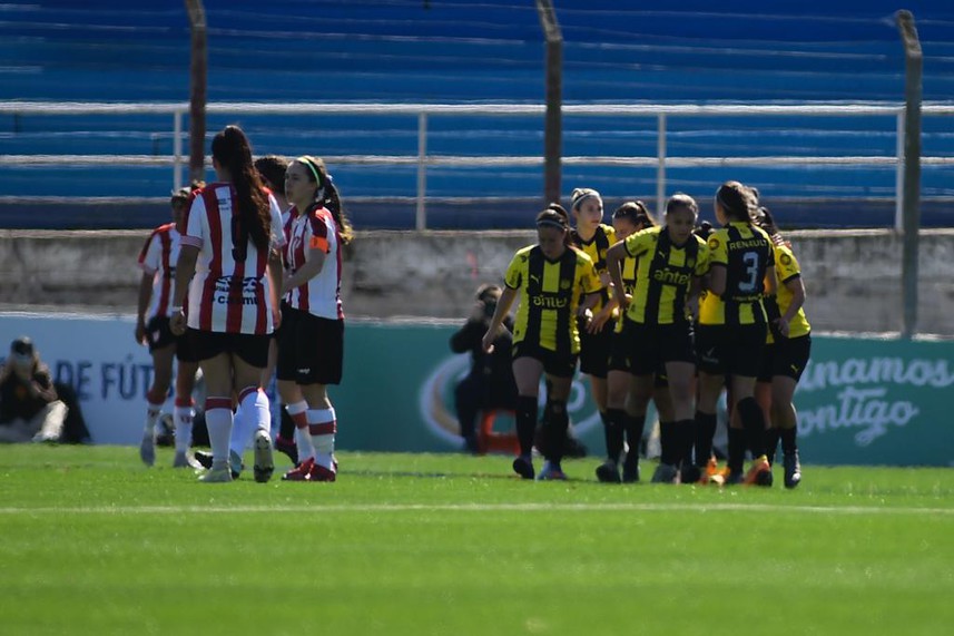 Fútbol Femenino  Peñarol 7-0 River Plate