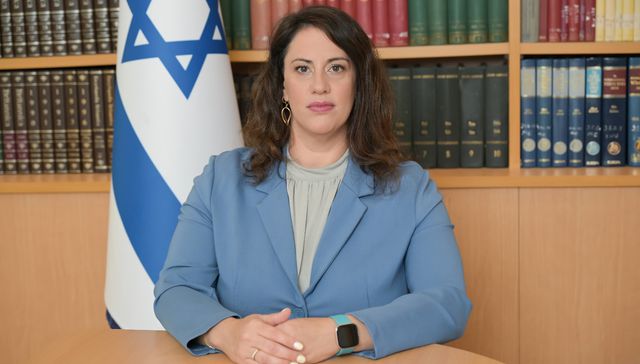 De cerca