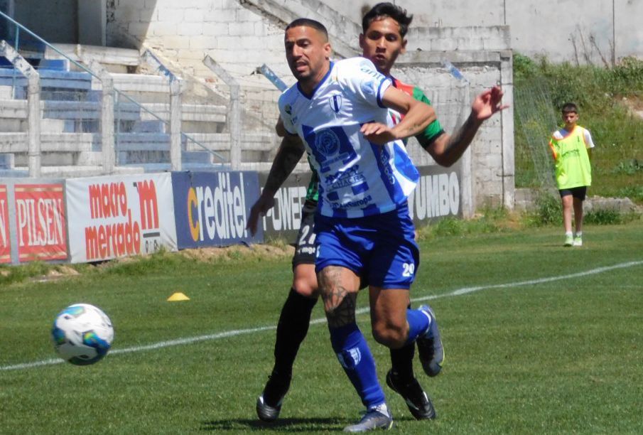 Progreso le ganó a Cerrito y se mete en la disputa por el ascenso