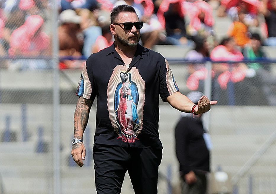 Como turco en la iglesia